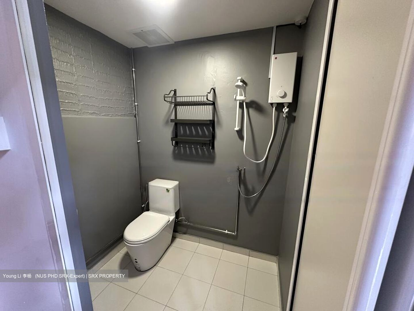 Sin Ming Road (D20), Terrace #472134031